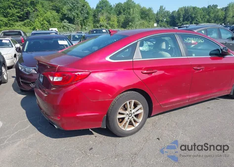 2015 Hyundai Sonata Se z USA, uszkodzony, nr VIN 5NPE24AF4FH215726